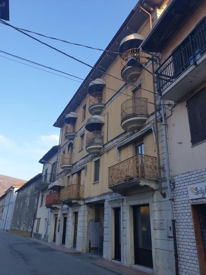 Morenikahome Borgofranco d'Ivrea Exteriör bild